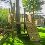 Semesterbostad Ostoja - Na Kaszubach, Sauna, Balia-jacuzzi, Plac Zabaw, Tyrolka , Dwa Boiska, Miejsce Na Ognisko, Grill Gazowy