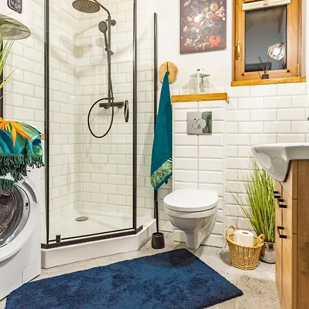 בית נופש Ostoja - Na Kaszubach, Sauna, Balia-jacuzzi, Plac Zabaw, Tyrolka , Dwa Boiska, Miejsce Na Ognisko, Grill Gazowy Lemany (Kartuzy)