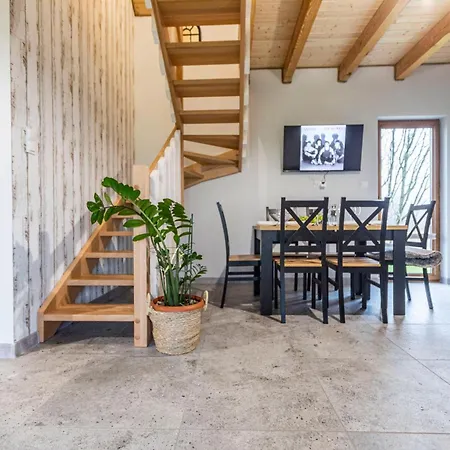 Сasa de vacaciones Ostoja - Na Kaszubach, Sauna, Balia-jacuzzi, Plac Zabaw, Tyrolka , Dwa Boiska, Miejsce Na Ognisko, Grill Gazowy