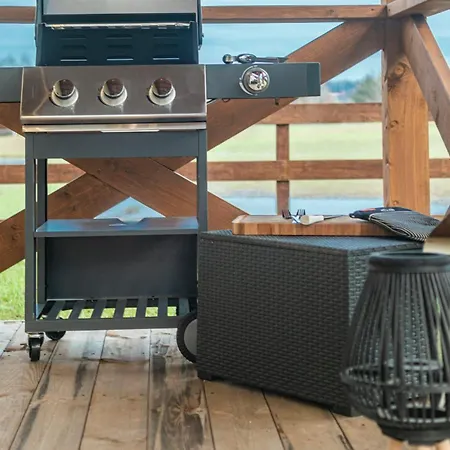 Сasa de vacaciones Ostoja - Na Kaszubach, Sauna, Balia-jacuzzi, Plac Zabaw, Tyrolka , Dwa Boiska, Miejsce Na Ognisko, Grill Gazowy *