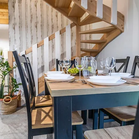 Ostoja - Na Kaszubach, Sauna, Balia-jacuzzi, Plac Zabaw, Tyrolka , Dwa Boiska, Miejsce Na Ognisko, Grill Gazowy 別荘 Lemany