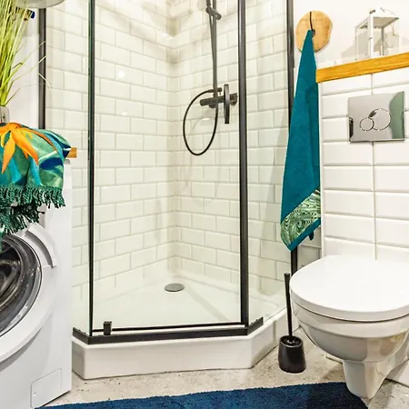 Ostoja - Na Kaszubach, Sauna, Balia-jacuzzi, Plac Zabaw, Tyrolka , Dwa Boiska, Miejsce Na Ognisko, Grill Gazowy *