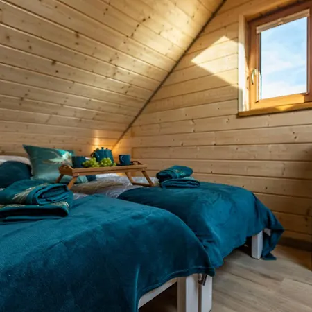 Holiday home Ostoja - Na Kaszubach, Sauna, Balia-jacuzzi, Plac Zabaw, Tyrolka , Dwa Boiska, Miejsce Na Ognisko, Grill Gazowy Lemany