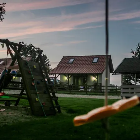 Ostoja - Na Kaszubach, Sauna, Balia-jacuzzi, Plac Zabaw, Tyrolka , Dwa Boiska, Miejsce Na Ognisko, Grill Gazowy בית נופש