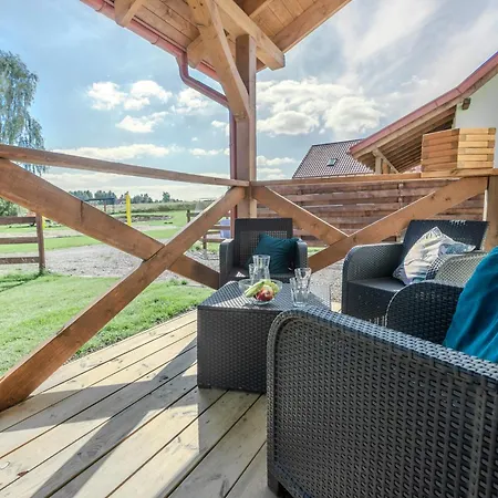 Semesterbostad Ostoja - Na Kaszubach, Sauna, Balia-jacuzzi, Plac Zabaw, Tyrolka , Dwa Boiska, Miejsce Na Ognisko, Grill Gazowy *