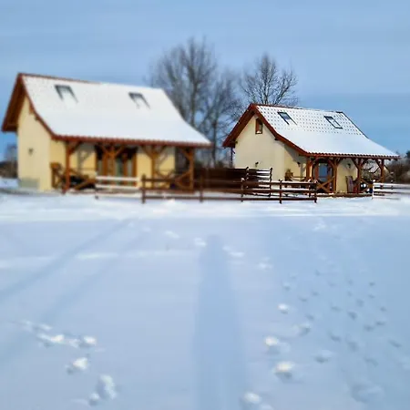 別荘 Ostoja - Na Kaszubach, Sauna, Balia-jacuzzi, Plac Zabaw, Tyrolka , Dwa Boiska, Miejsce Na Ognisko, Grill Gazowy Lemany