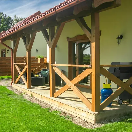 Ostoja - Na Kaszubach, Sauna, Balia-jacuzzi, Plac Zabaw, Tyrolka , Dwa Boiska, Miejsce Na Ognisko, Grill Gazowy 別荘 Lemany