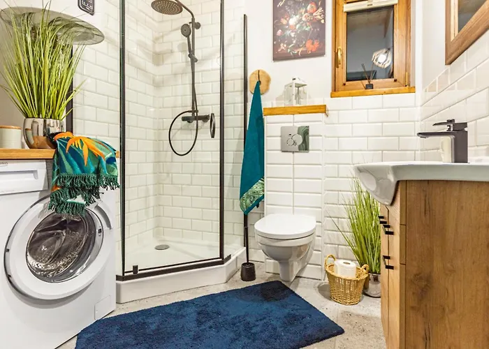 Дом отдыха Ostoja - Na Kaszubach, Sauna, Balia-jacuzzi, Plac Zabaw, Tyrolka , Dwa Boiska, Miejsce Na Ognisko, Grill Gazowy Lemany (Kartuzy)