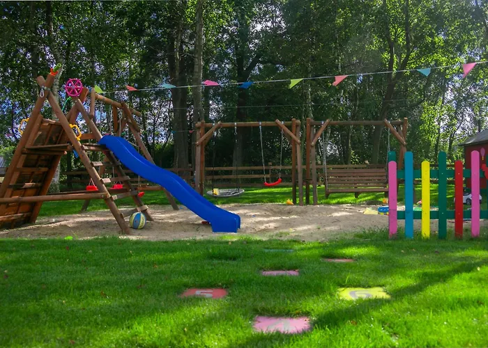 Ostoja - Na Kaszubach, Sauna, Balia-jacuzzi, Plac Zabaw, Tyrolka , Dwa Boiska, Miejsce Na Ognisko, Grill Gazowy