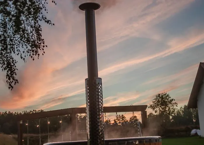 Ostoja - Na Kaszubach, Sauna, Balia-jacuzzi, Plac Zabaw, Tyrolka , Dwa Boiska, Miejsce Na Ognisko, Grill Gazowy Дом отдыха