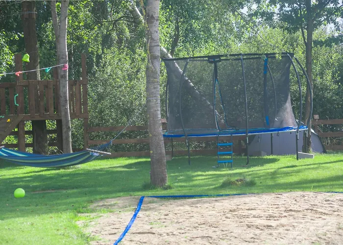 Ostoja - Na Kaszubach, Sauna, Balia-jacuzzi, Plac Zabaw, Tyrolka , Dwa Boiska, Miejsce Na Ognisko, Grill Gazowy *