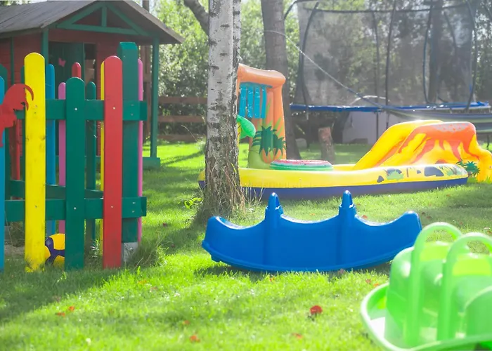 Ostoja - Na Kaszubach, Sauna, Balia-jacuzzi, Plac Zabaw, Tyrolka , Dwa Boiska, Miejsce Na Ognisko, Grill Gazowy