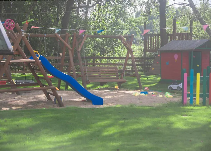 Ostoja - Na Kaszubach, Sauna, Balia-jacuzzi, Plac Zabaw, Tyrolka , Dwa Boiska, Miejsce Na Ognisko, Grill Gazowy Дом отдыха *