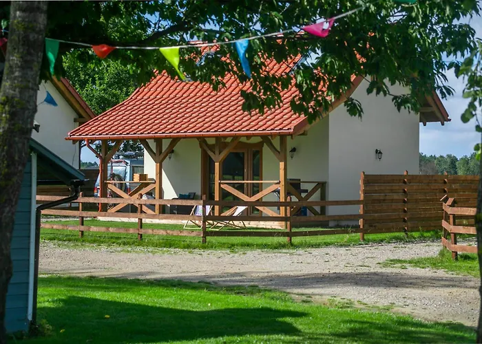 Дом отдыха Ostoja - Na Kaszubach, Sauna, Balia-jacuzzi, Plac Zabaw, Tyrolka , Dwa Boiska, Miejsce Na Ognisko, Grill Gazowy *